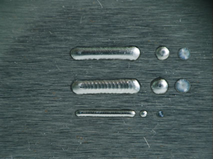<a href='http://www.hnsnmzgyp.com/product/3.htm' class='text_a'>模具激光焊機(jī)</a>修復(fù)鏡面模具效果